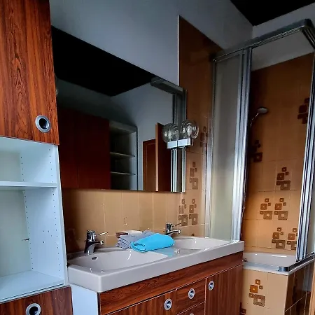 E Kurhaus Nr 5 아파트 *